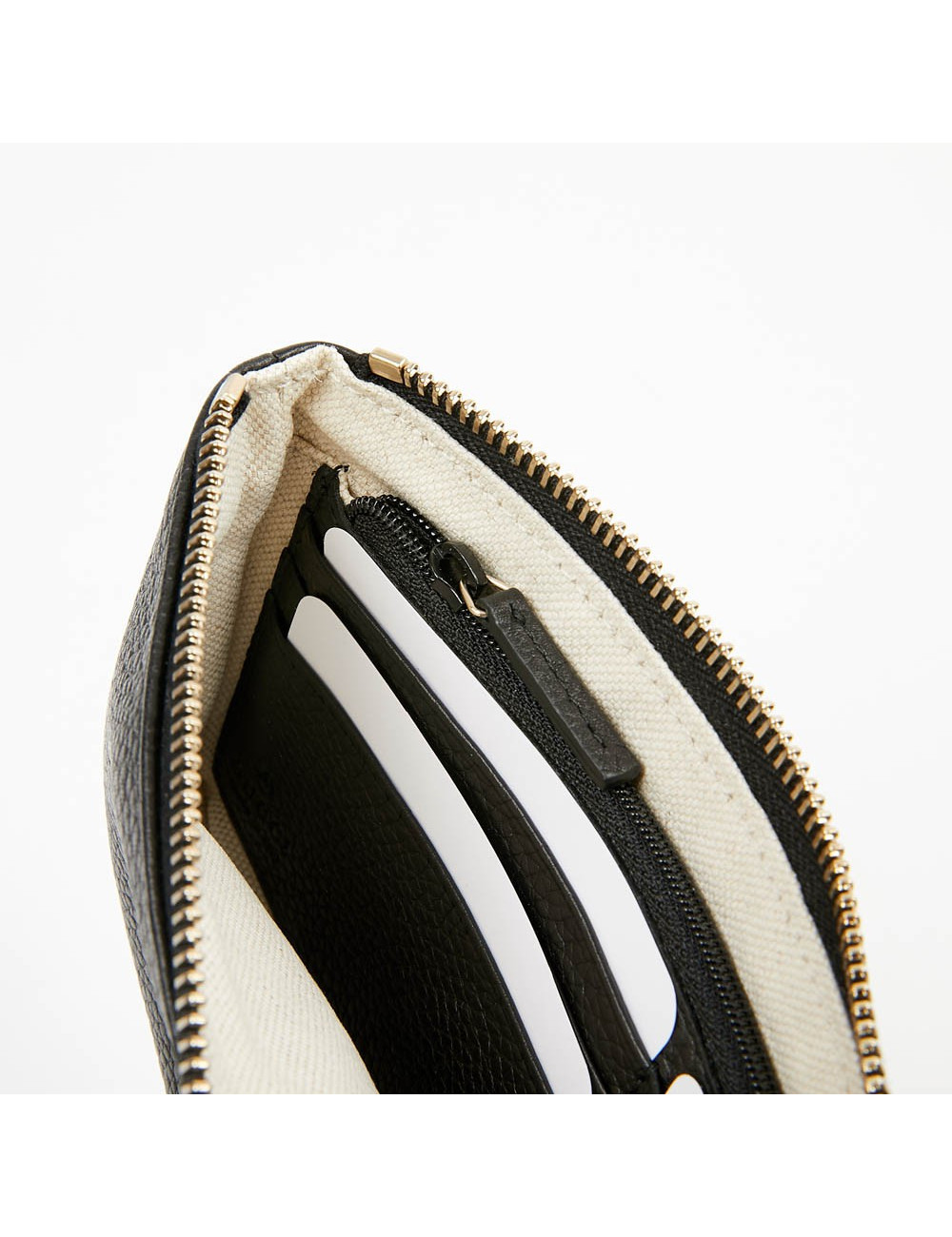 Pochette Soho GUCCI cuir grainé noir 