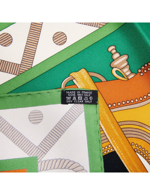 Carré Camails HERMES 90 x 90