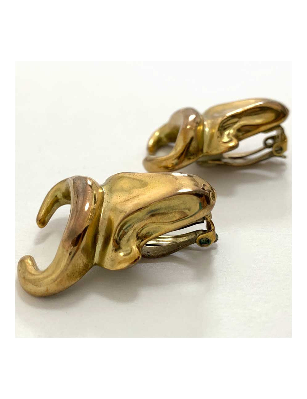 Boucles d'oreille vintage tete de taureau C LACROIX