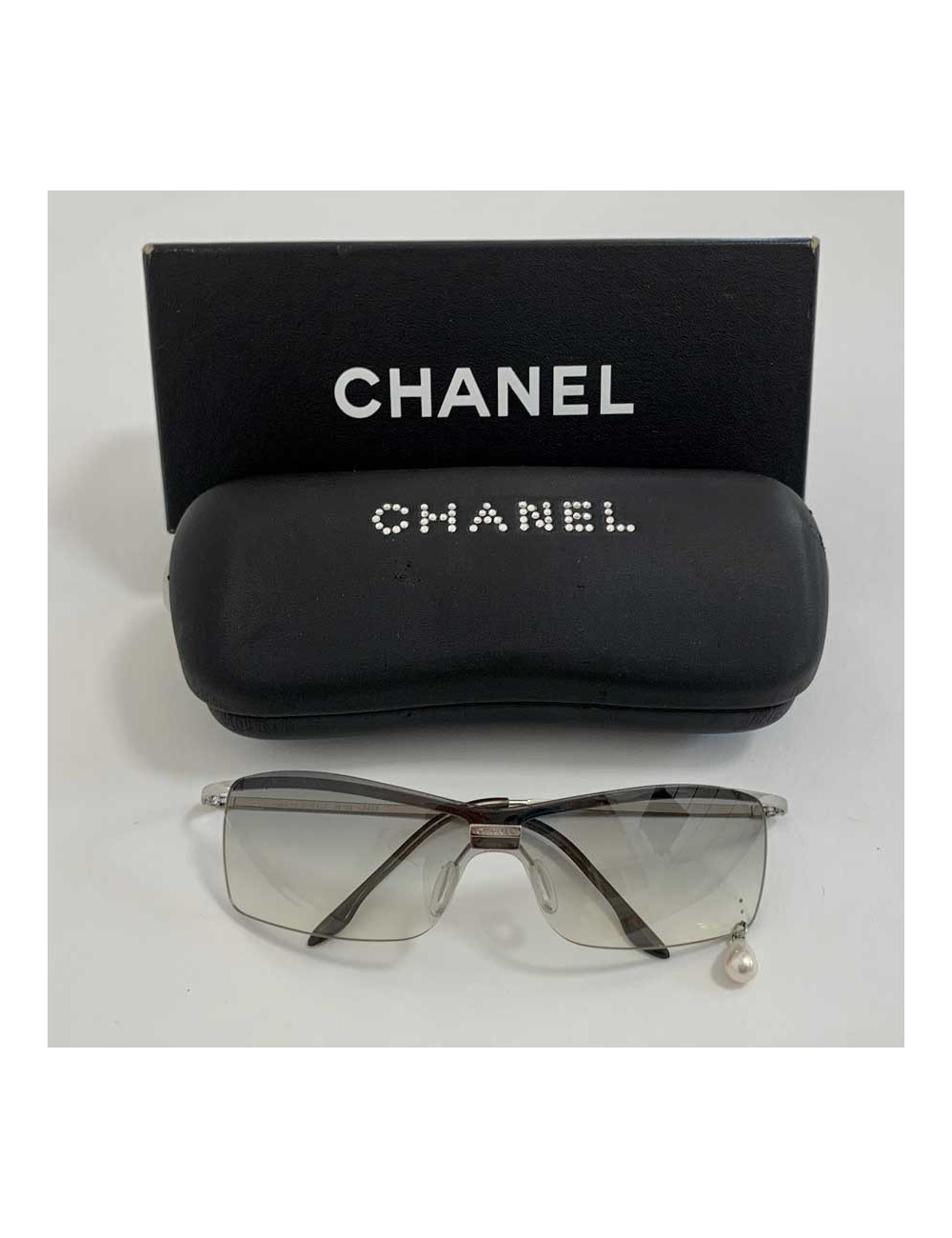 Lunettes de soleil CHANEL