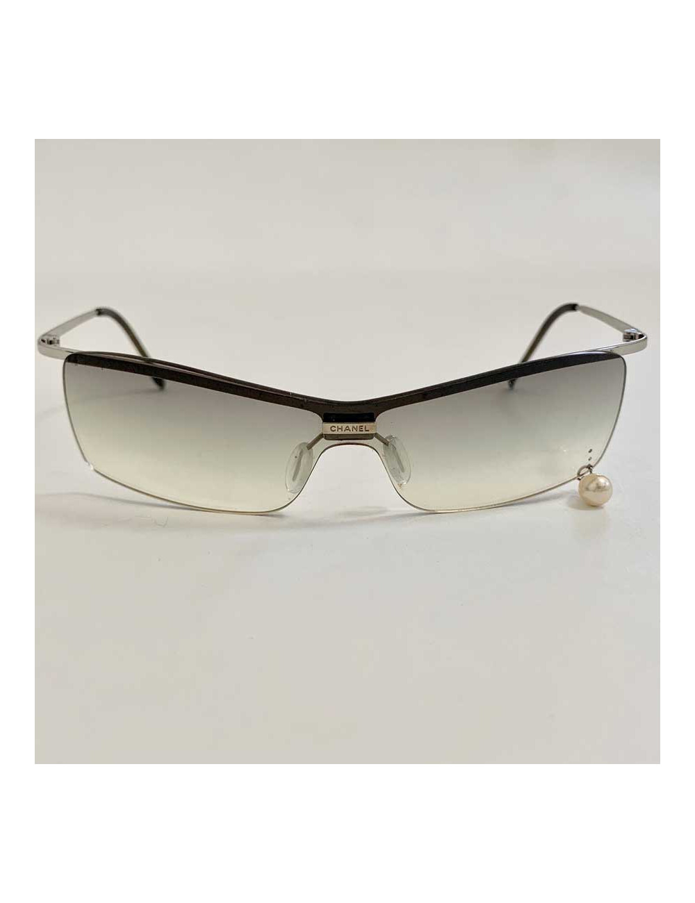 Lunettes de soleil CHANEL