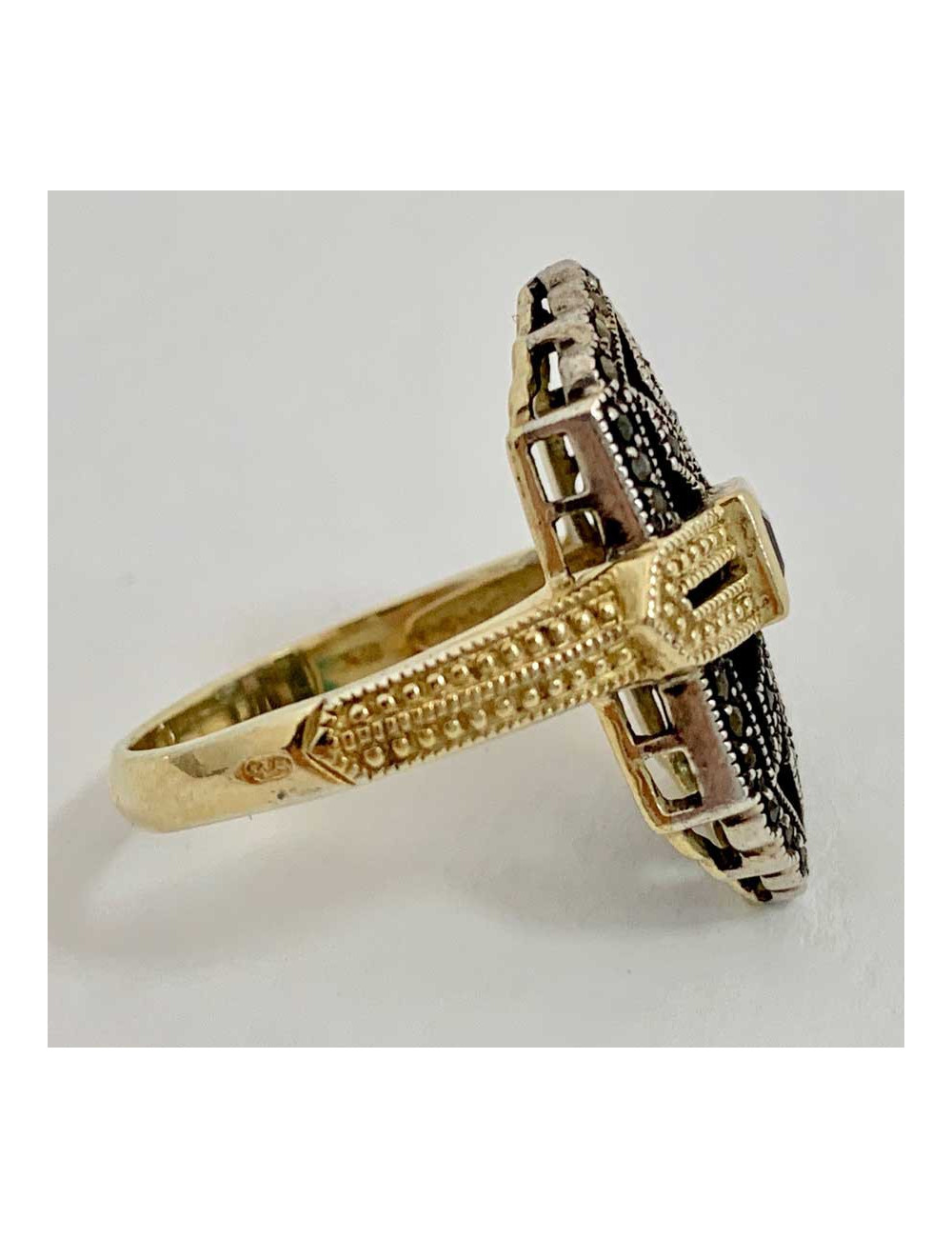 Bague Art Deco argent, or, et améthyste