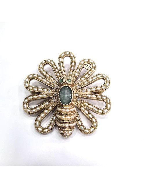 Broche papillon CHANEL