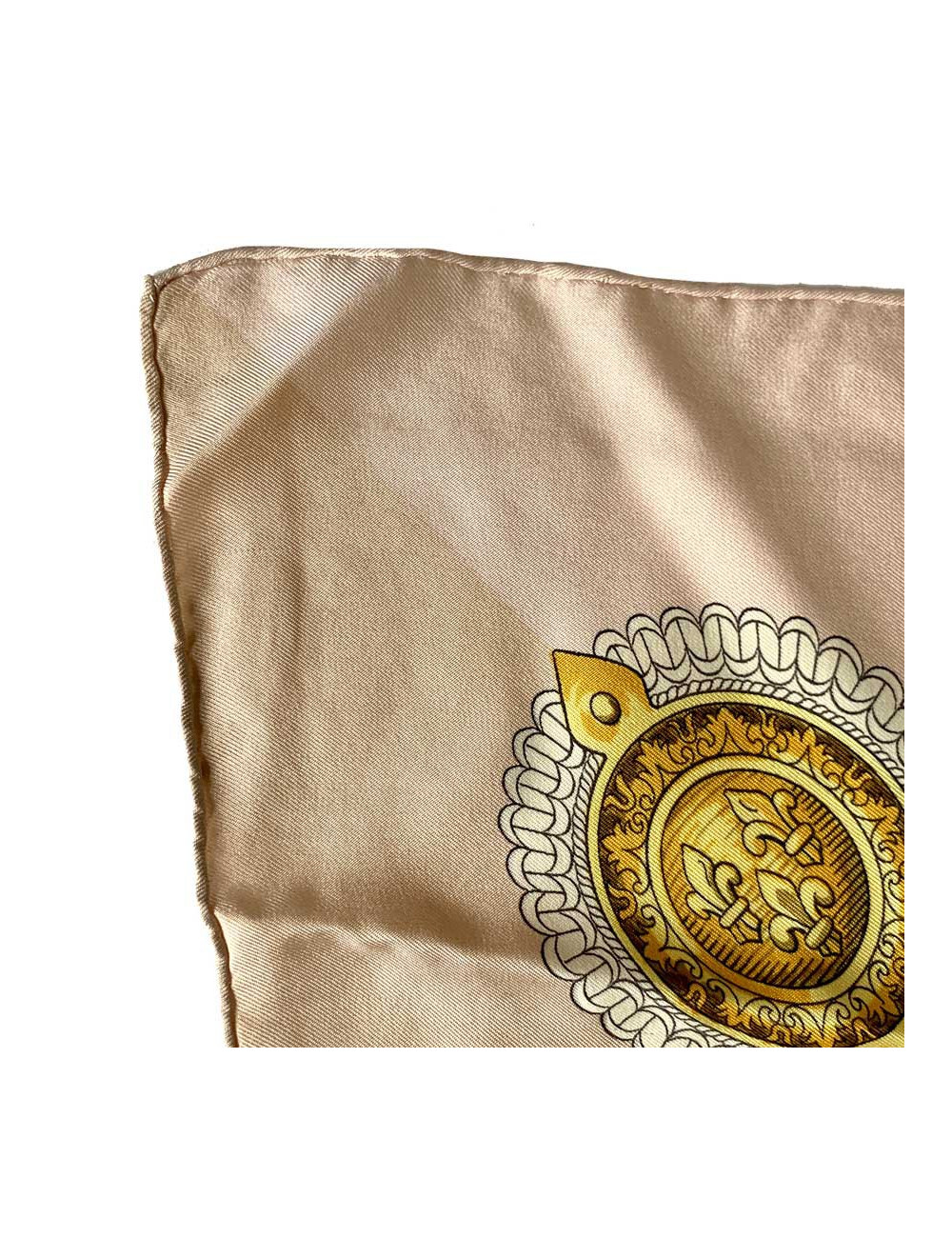 Carré HERMES  Selles à housse soie 100%