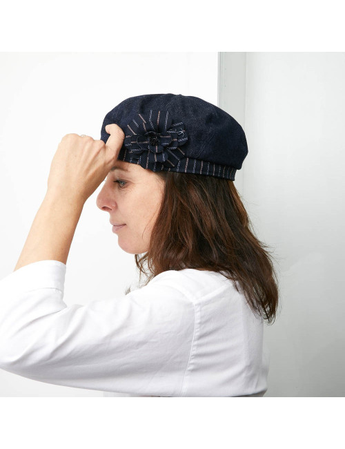 Béret CHANEL T 57 denim et camélia rayé