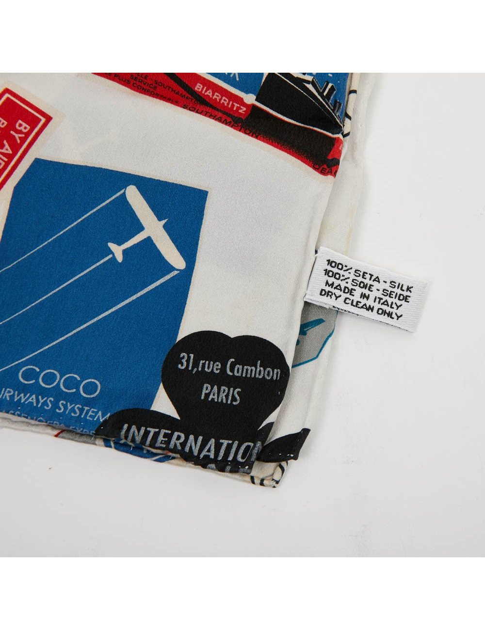 Petit foulard CHANEL  Collector