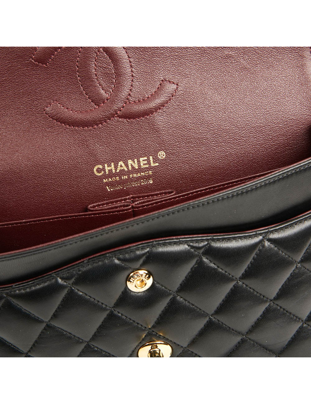Timeless chanel cuir d'agneau noir 