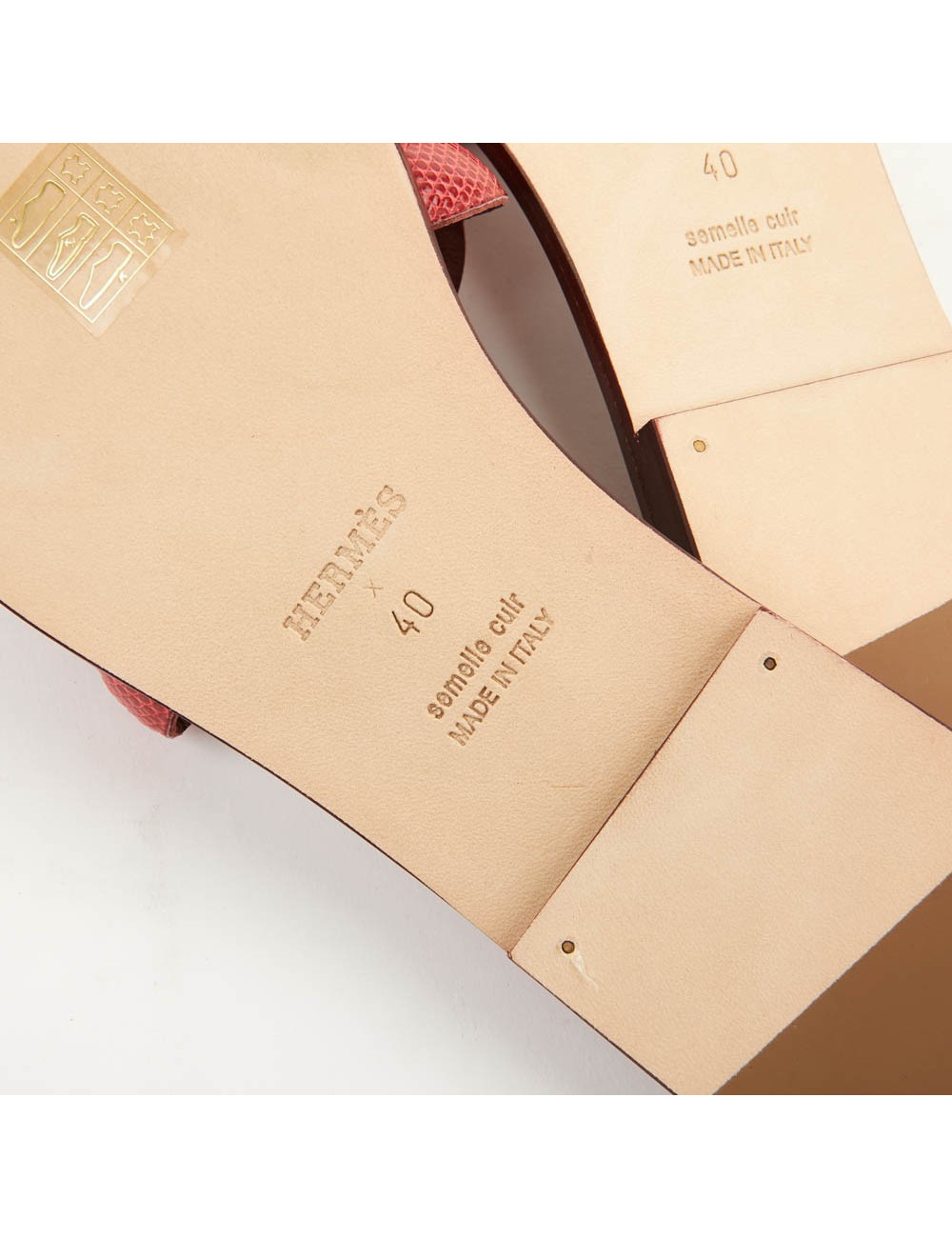 Sandales Omaha HERMES lézard brillant CARMIN