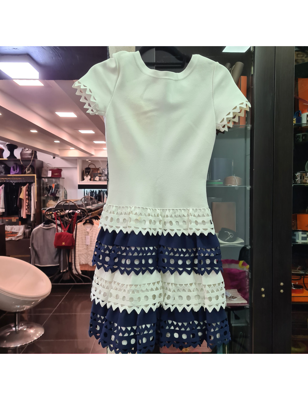 Robe ALAIA T 36  stretch volants bleus et blancs