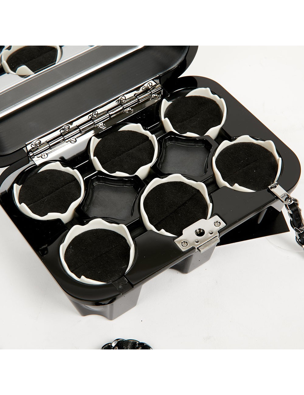 Sac boite à bijoux Oeufs CHANEL