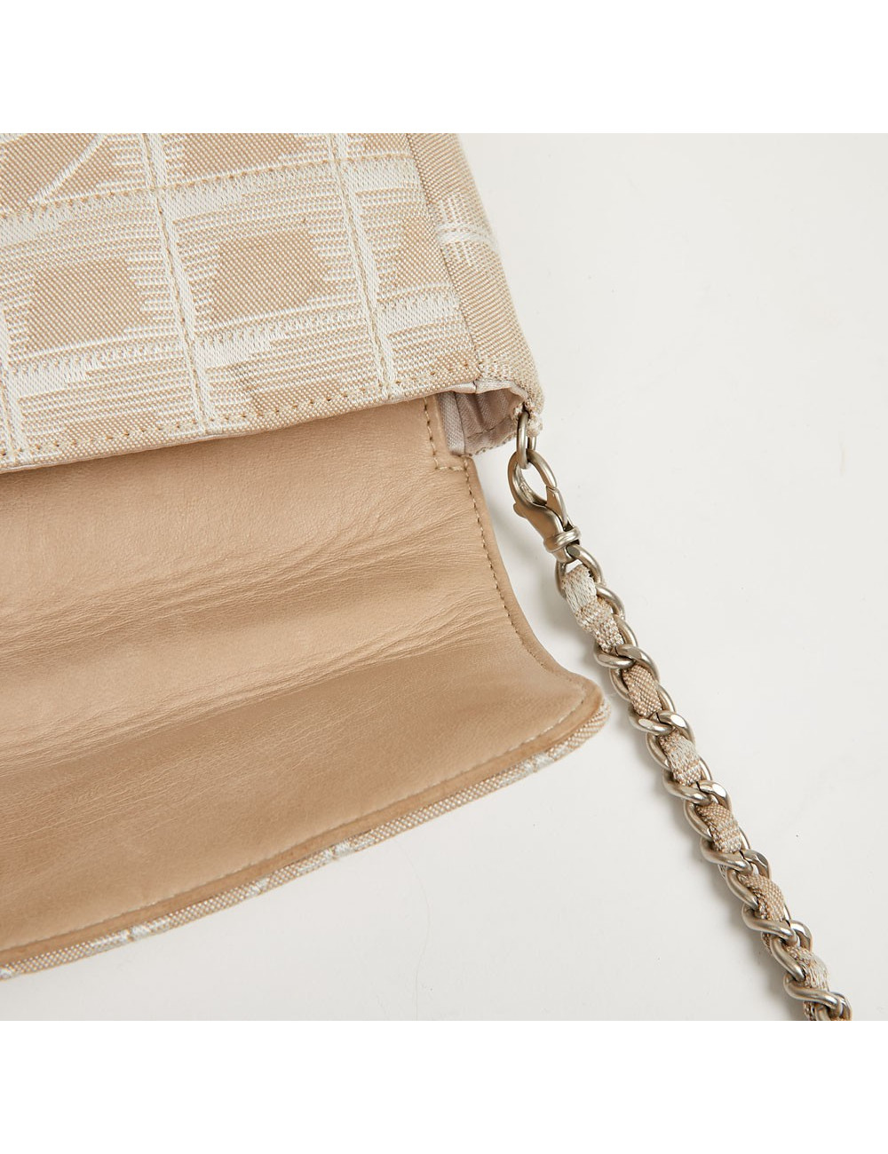 Sac à main CHANEL baguette 