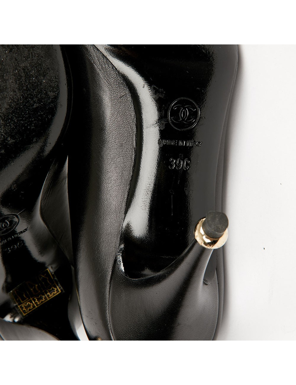 Escarpins CHANEL cuir de veau noir camélia