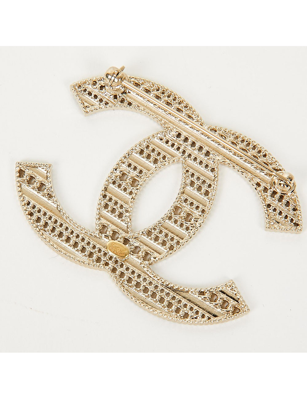 Broche CHANEL double C émaillé noir