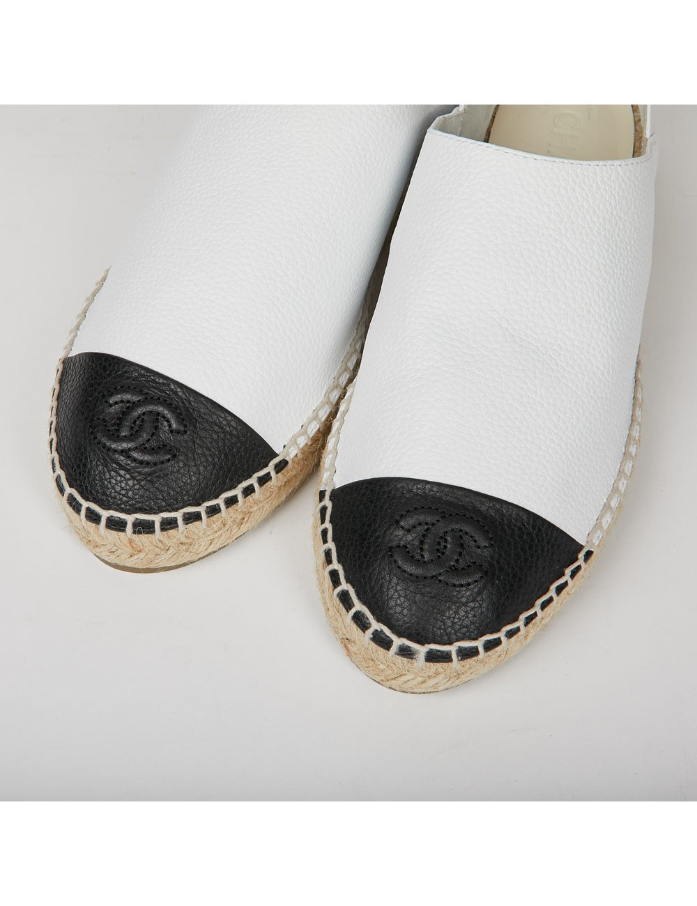 Espadrilles CHANEL T38 cuir blanc
