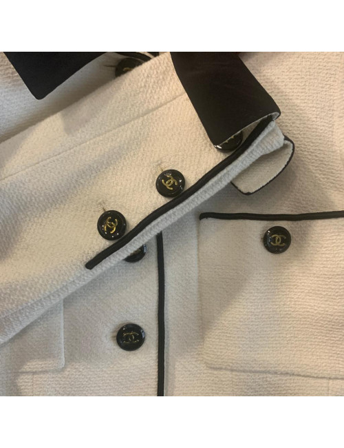 Veste CHANEL tweed beige et gansé de noir
