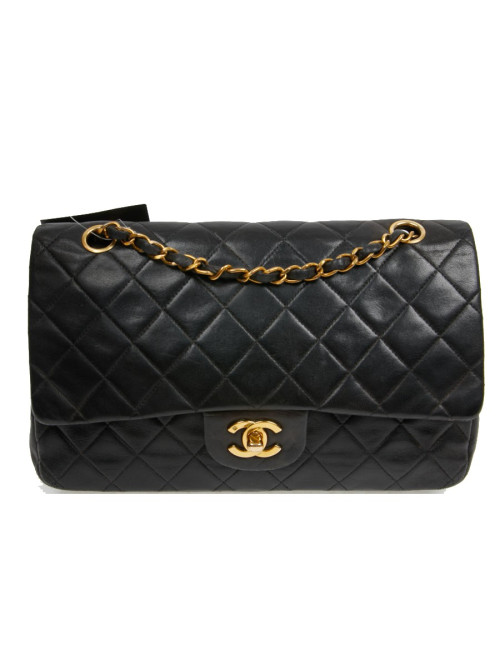 Timeless CHANL cuir d'agneau noir Vintage