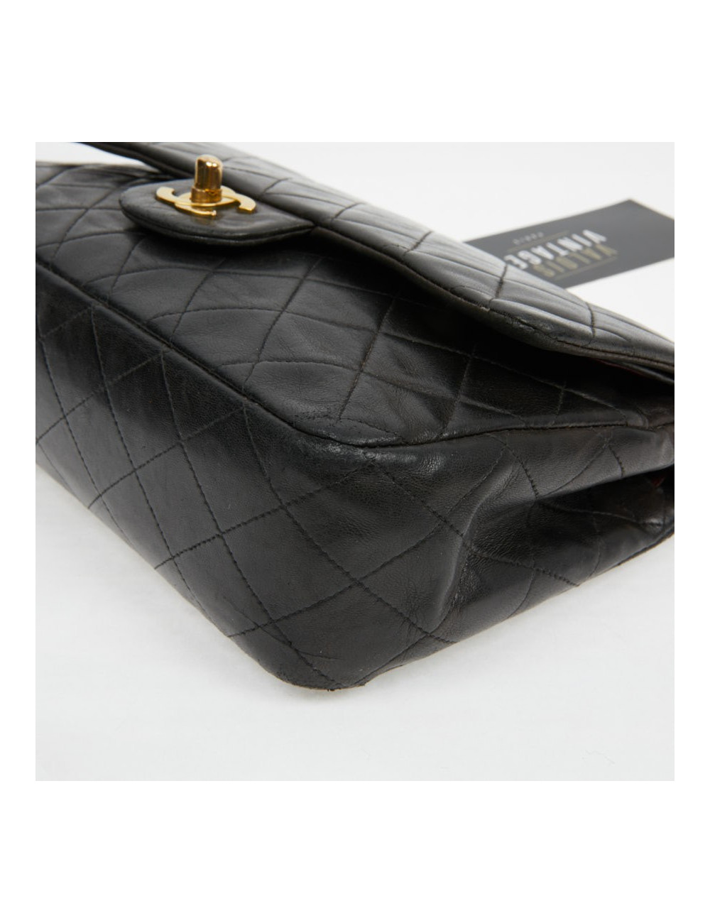 Timeless CHANL cuir d'agneau noir Vintage