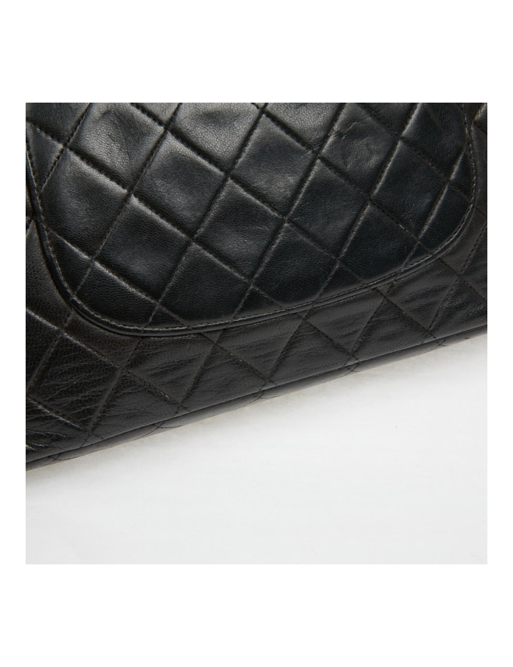 Timeless CHANL cuir d'agneau noir Vintage
