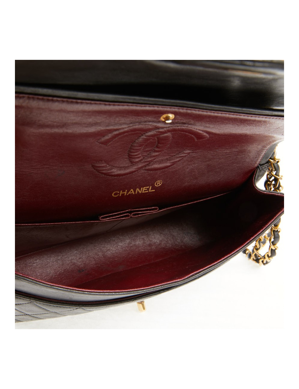 Timeless CHANL cuir d'agneau noir Vintage