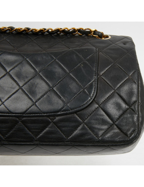 Timeless CHANL cuir d'agneau noir Vintage