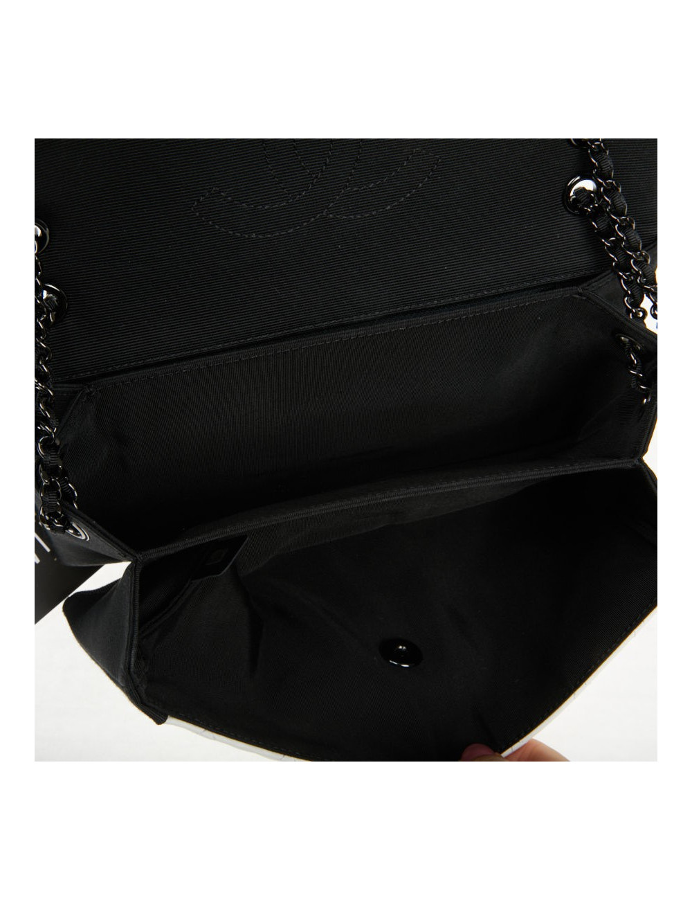 Sac à main Chanel cuir blanc gansé de noir