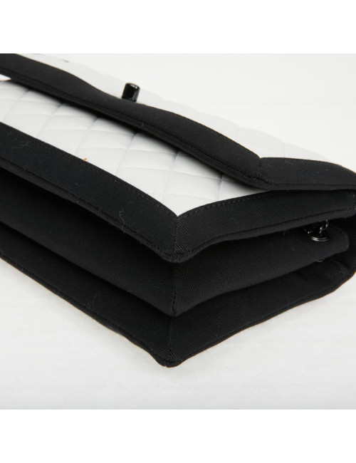 Sac à main Chanel cuir blanc gansé de noir