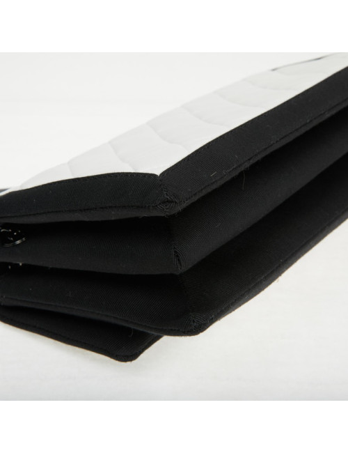 Sac à main Chanel cuir blanc gansé de noir