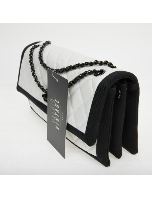 Sac à main Chanel cuir blanc gansé de noir