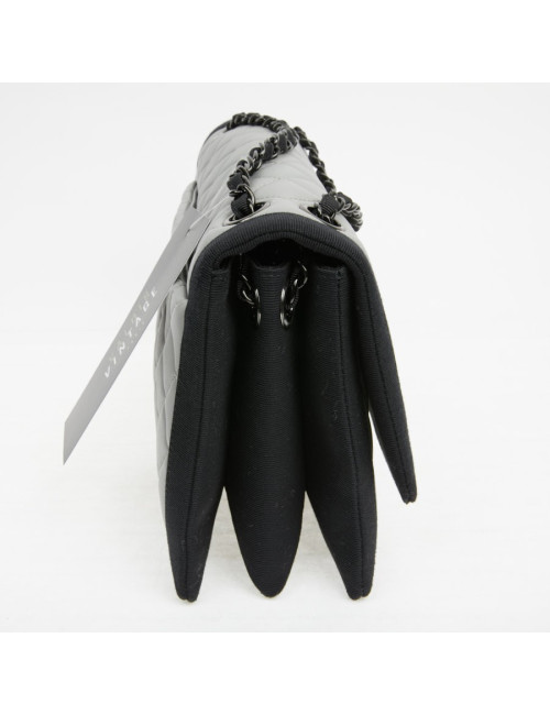 Sac CHANEL cuir gris gansé en noir