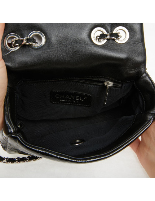 Mini sac Chanel cuir verni noir