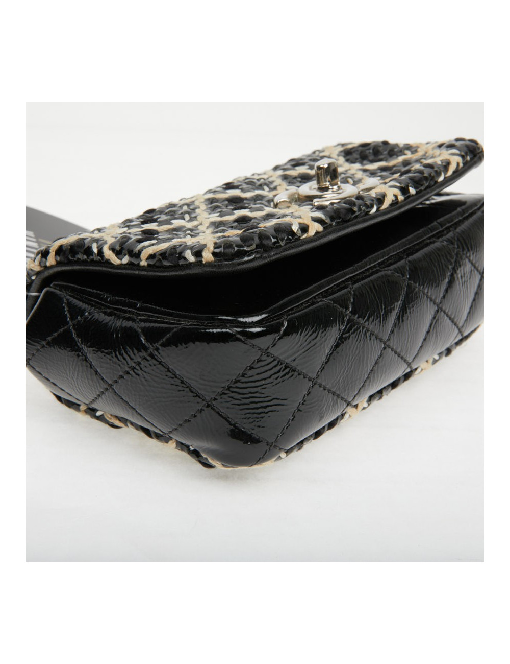 Mini sac Chanel cuir verni noir