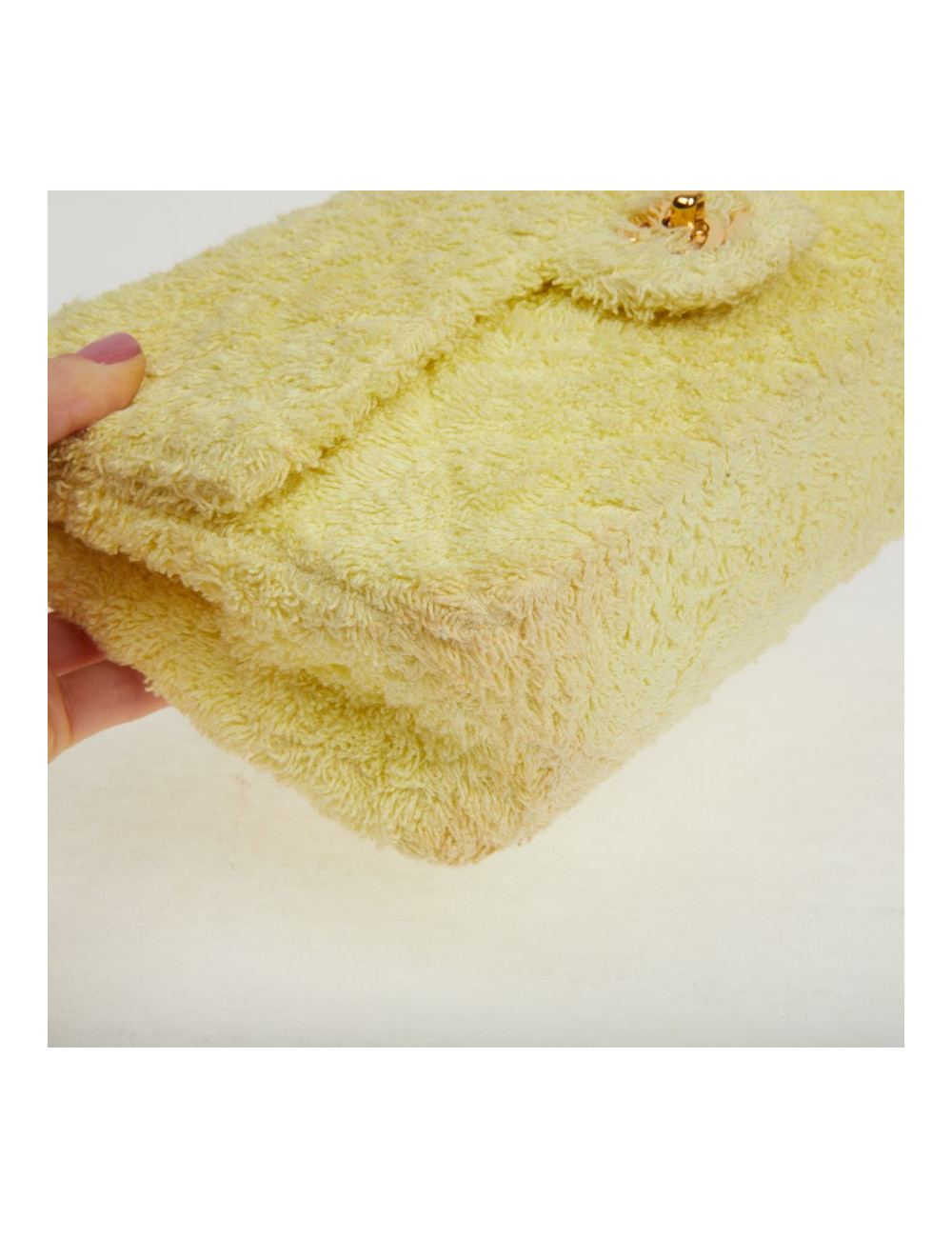 Occasion Certified CHANEL Vintage Timeless Bag in yellow terrycloth 