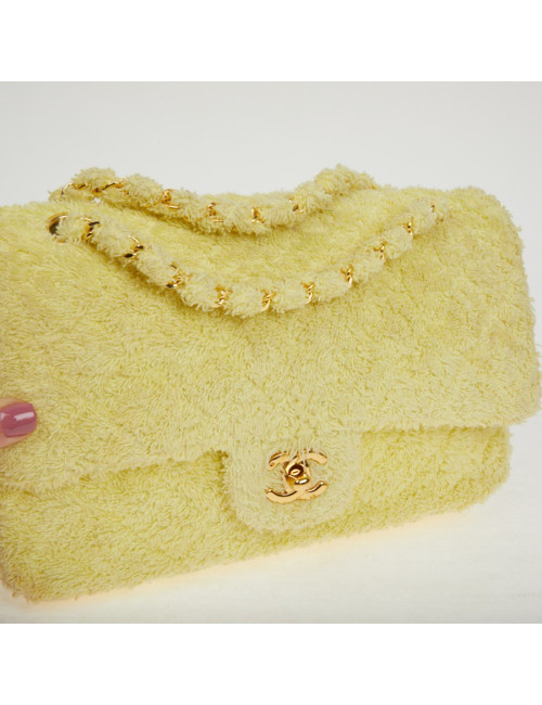 Occasion Certified CHANEL Vintage Timeless Bag in yellow terrycloth 