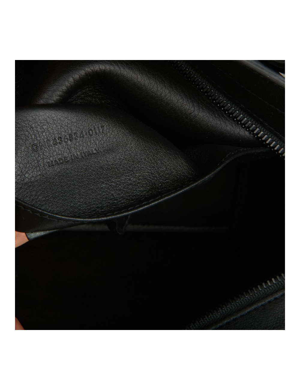 Sac Yves Saint Laurent Downtown Baby cuir noir imitation croco