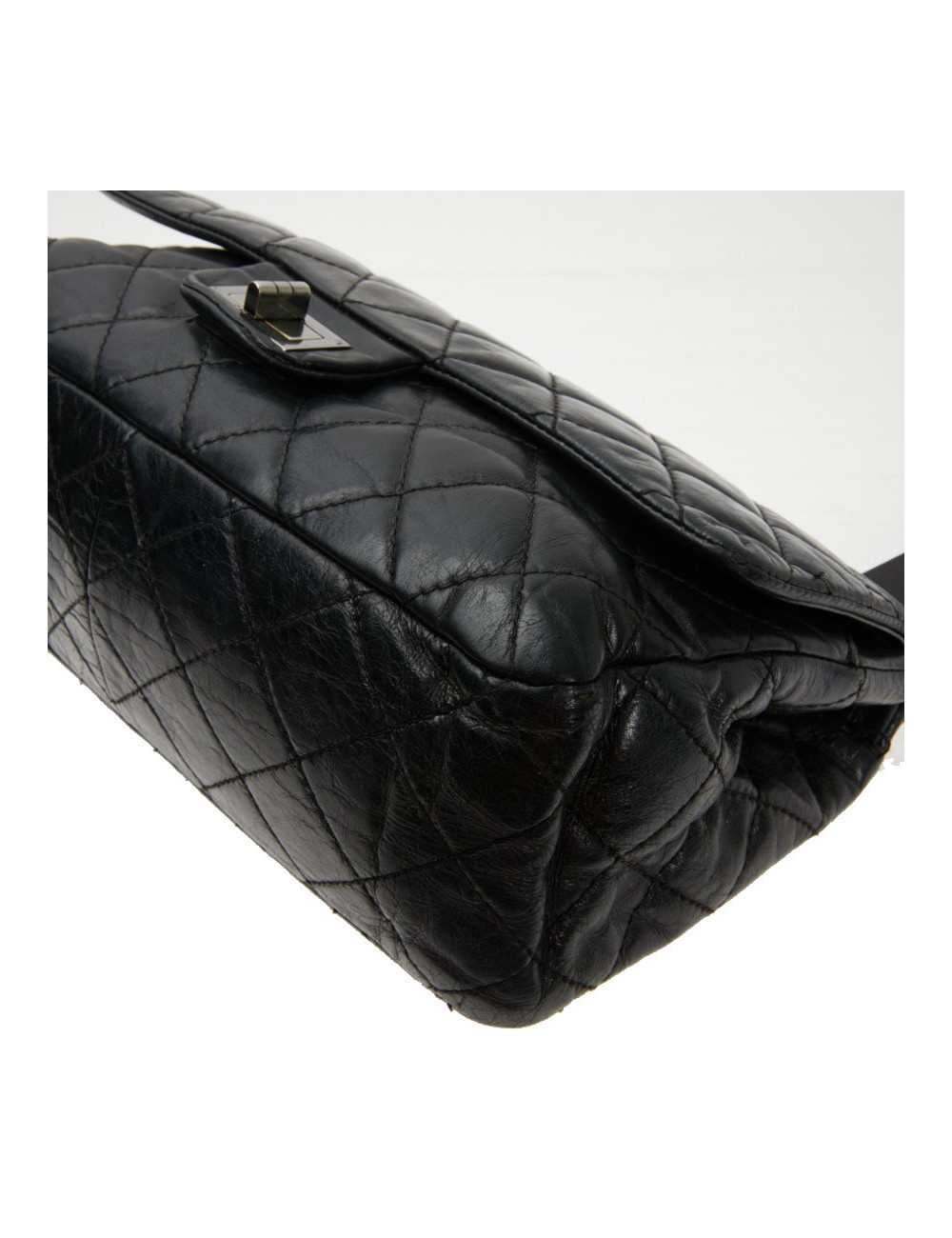2.55 Chanel cuir vieilli noir