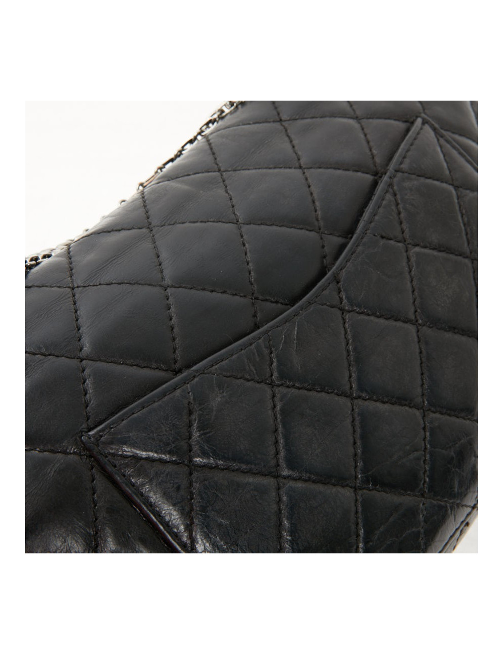 2.55 Chanel cuir vieilli noir