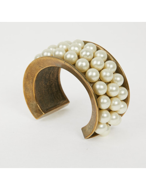 Manchette CHANEL rigide perles nacrées