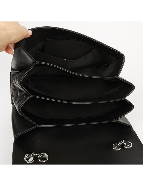 CHANEL black flap bag - Second-Hand Luxury Bags Certified Authentic.