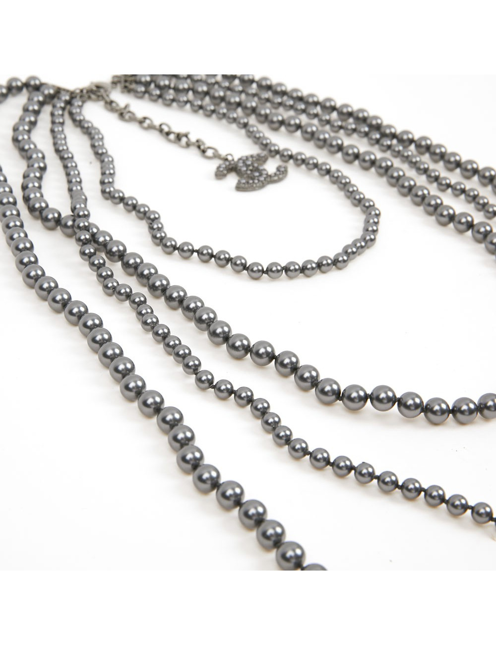 Sutoir CHANEL perles 