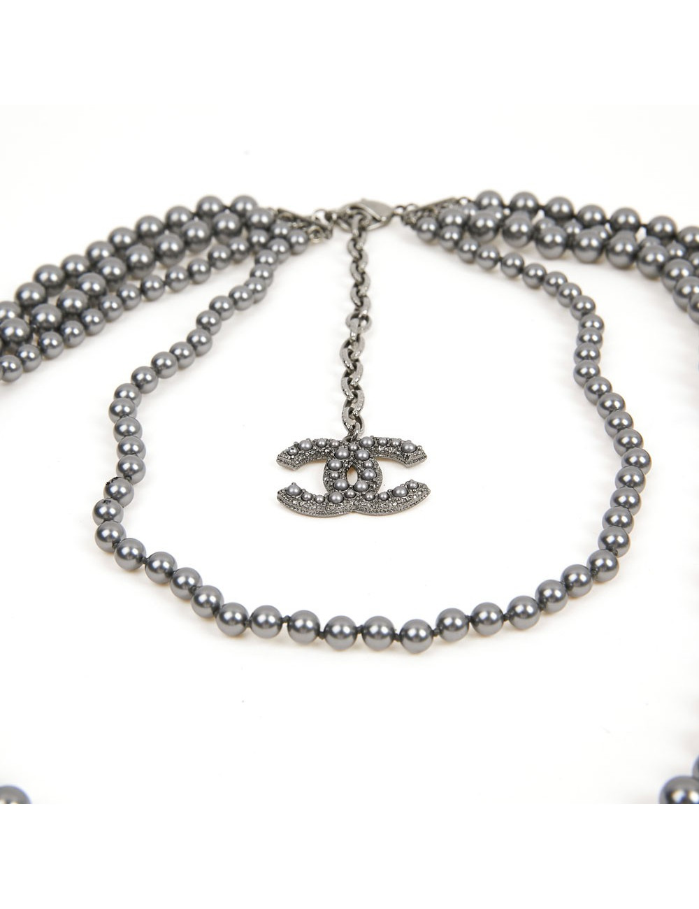 Sutoir CHANEL perles 