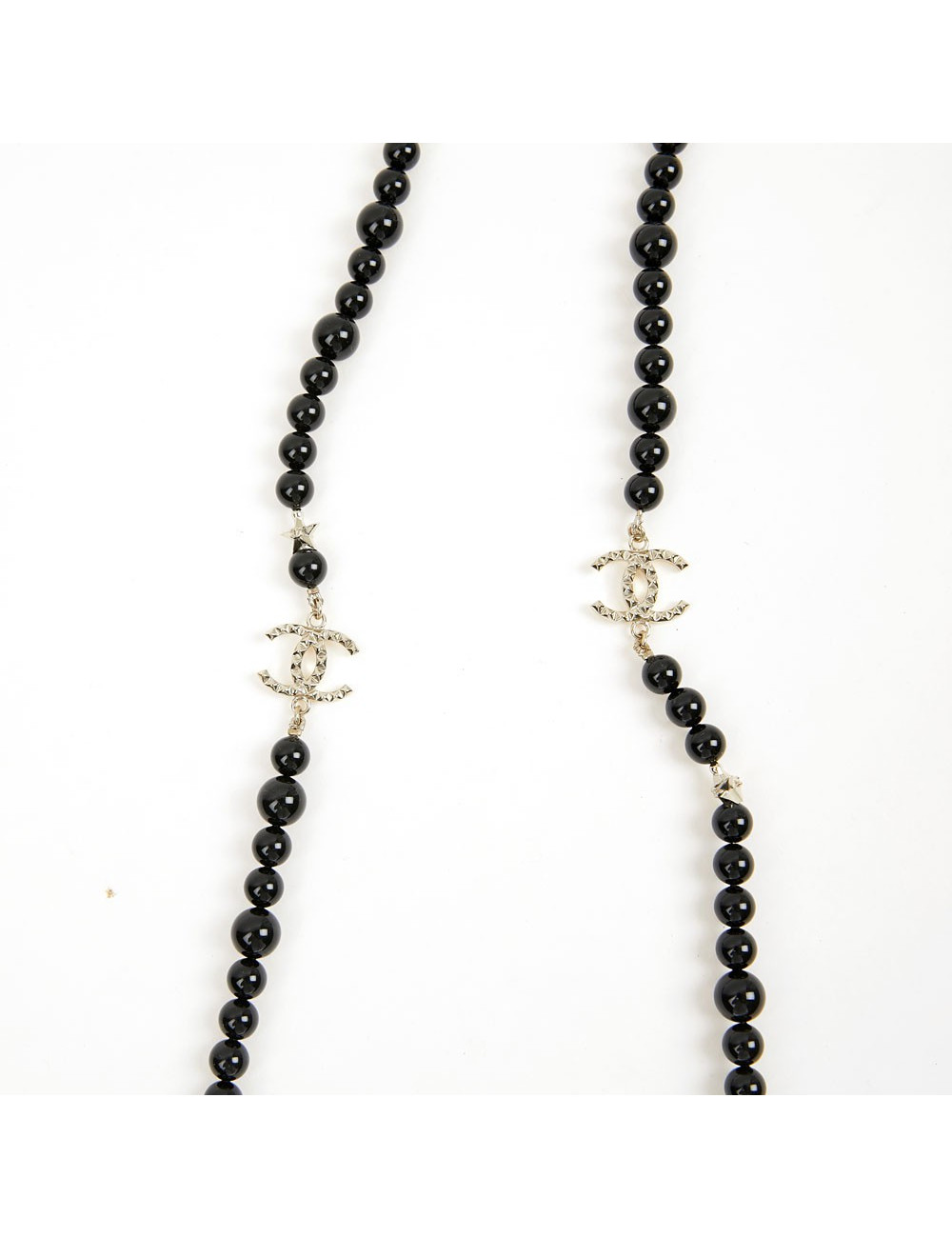 Sautoir CHANEL perles noires