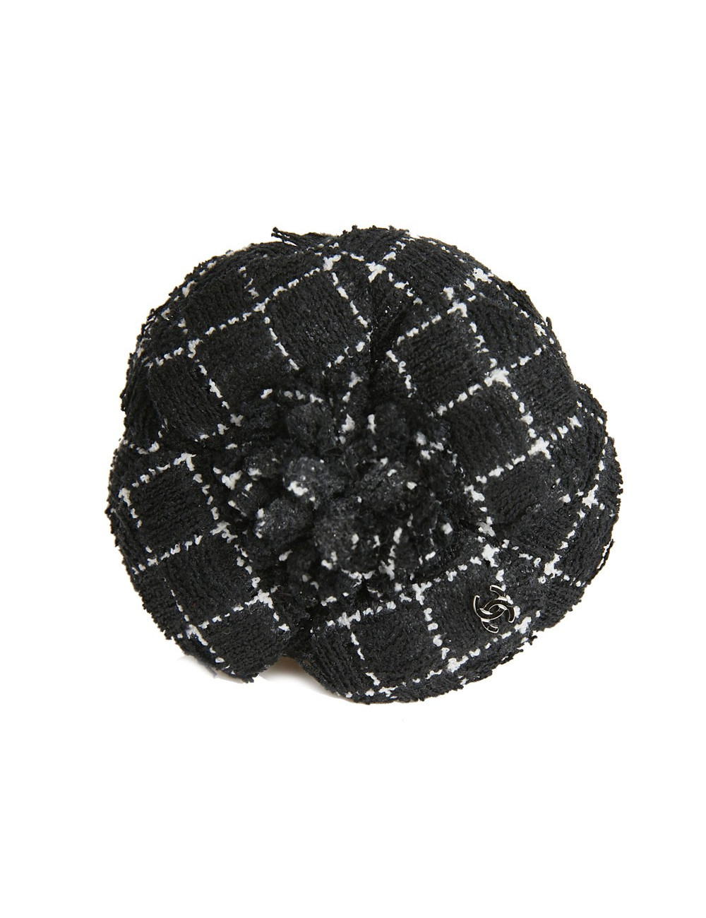 Broche camélia CHANEL en tweed noir et blanc