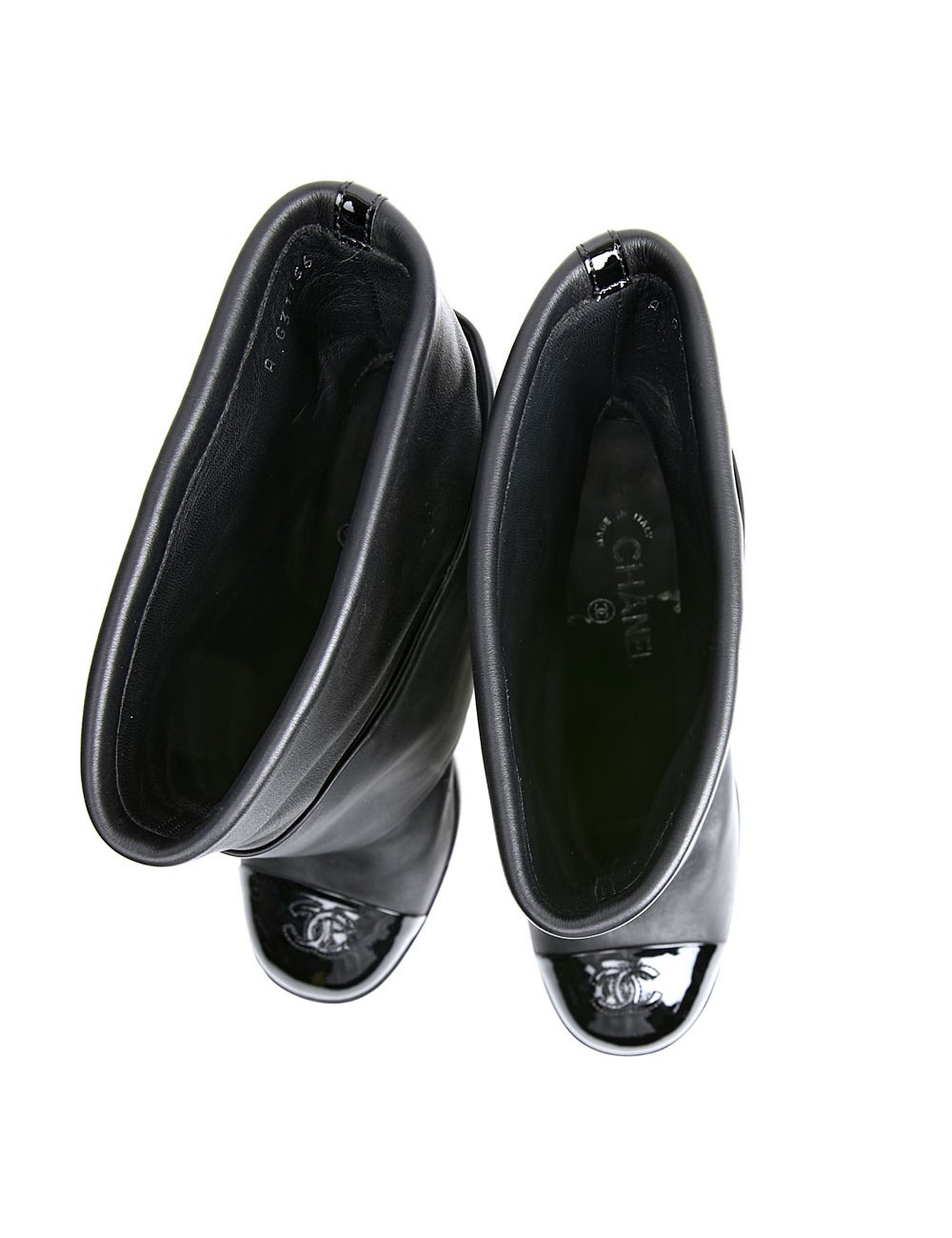 Mi bottes T42 CHANEL en cuir noir et bout verni