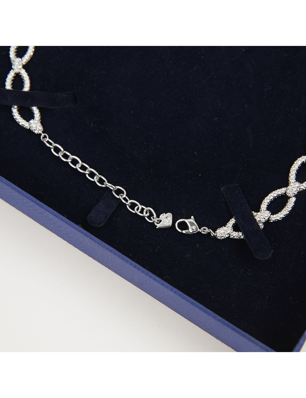 Parure SWAROVSKI ras de cou et boucle d'oreilles