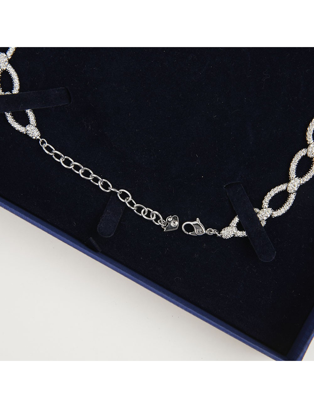 Parure SWAROVSKI ras de cou et boucle d'oreilles