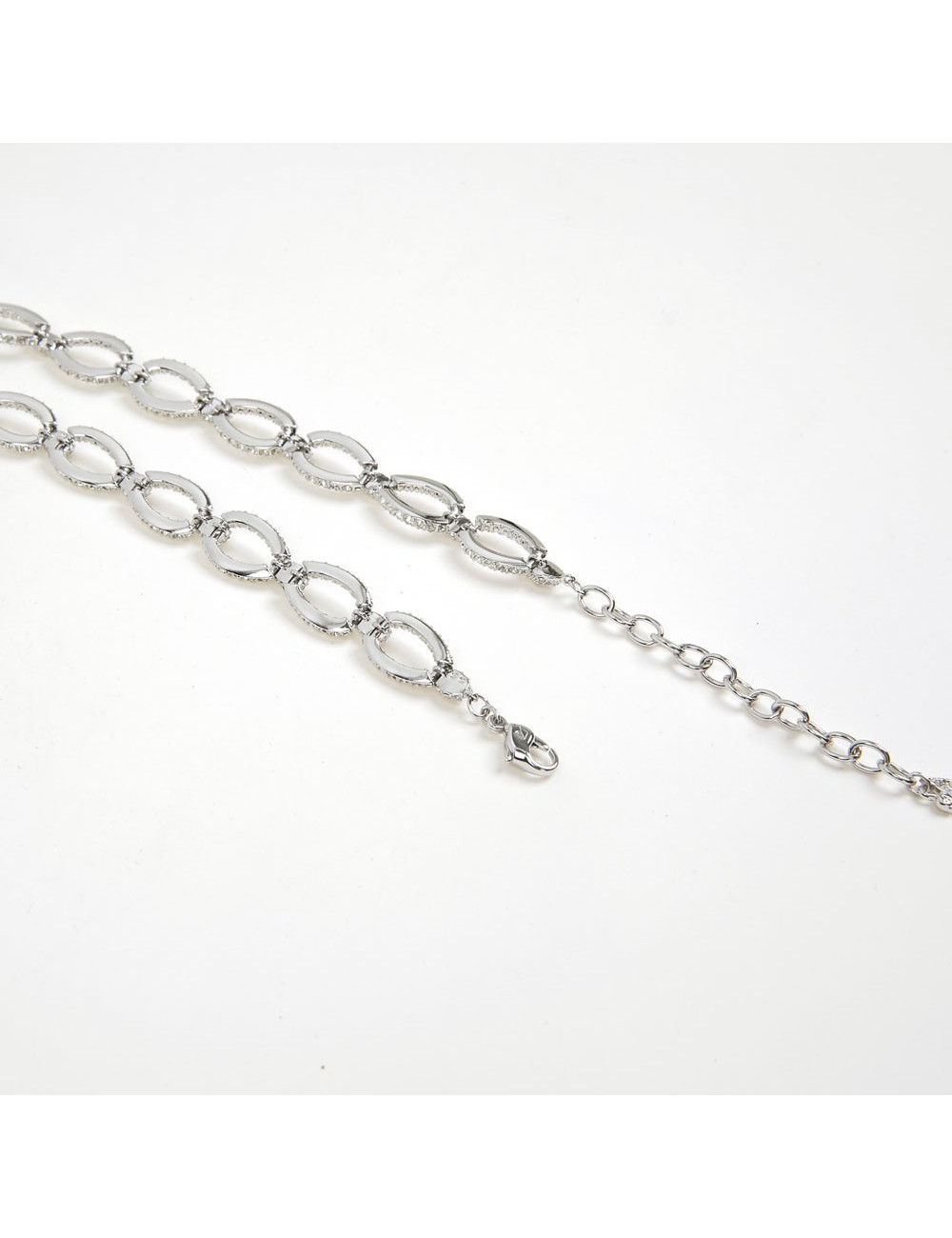 Parure SWAROVSKI ras de cou et boucle d'oreilles