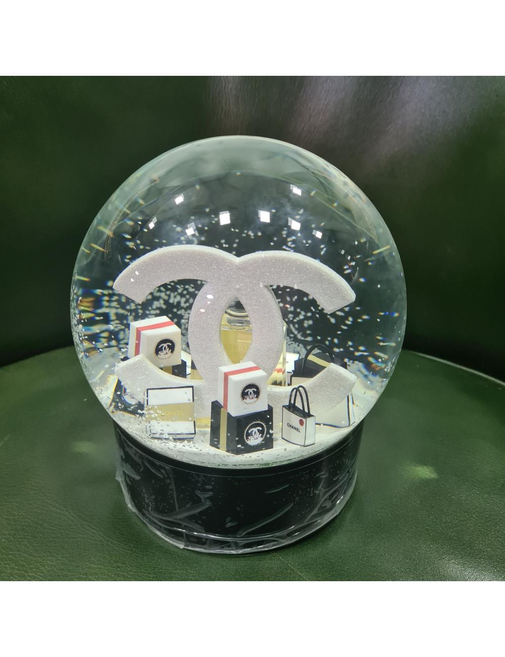 Limited edition, CHANEL electric snow globe 