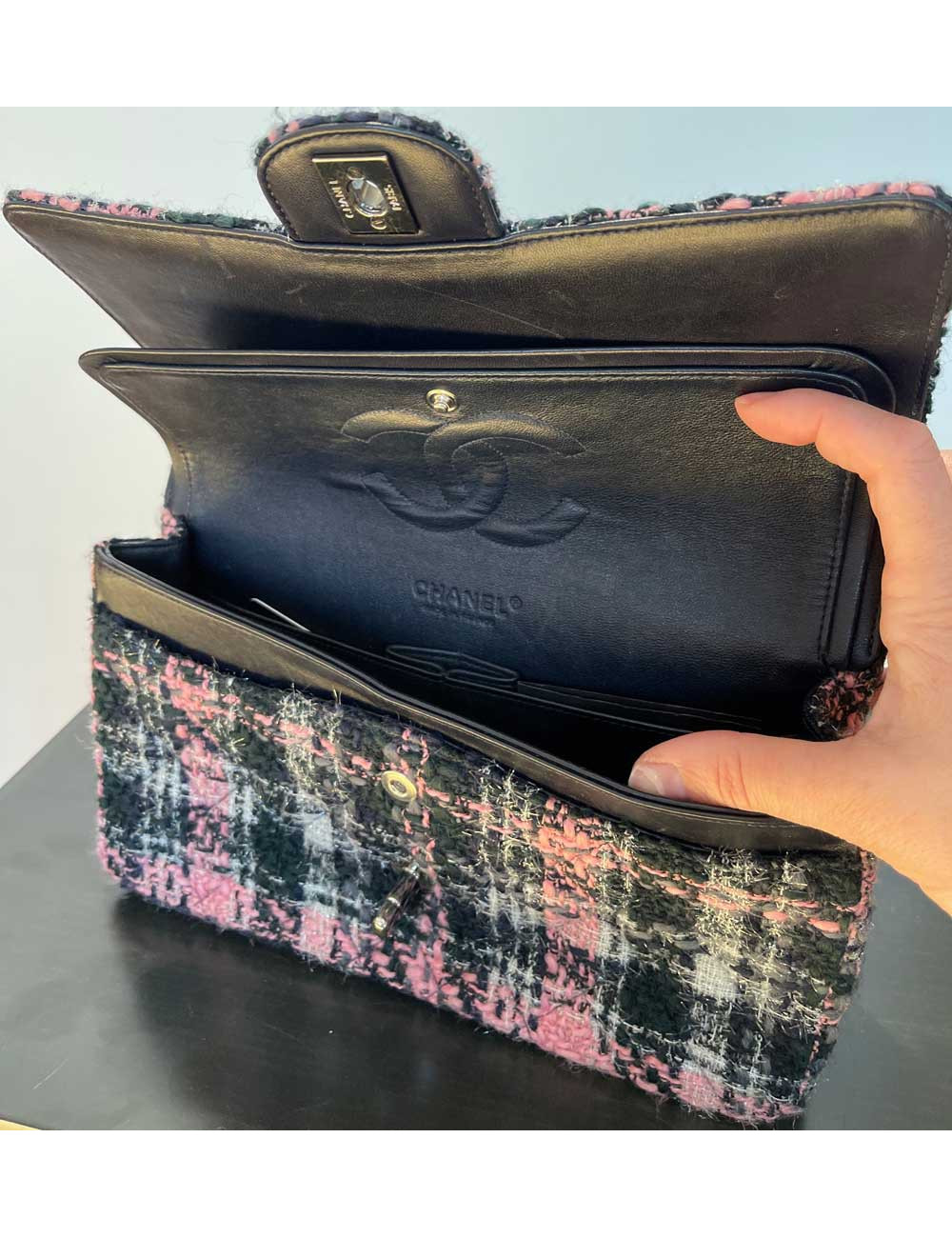 Sac classique CHANEL tweed rose et noir