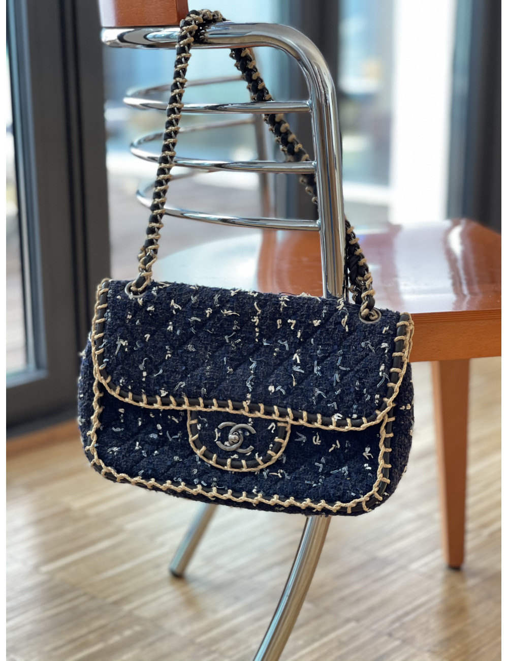 Sac CHANEL tweed bleu 
