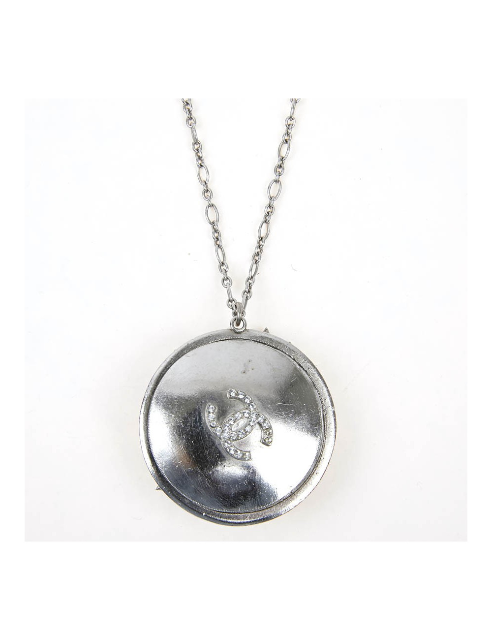 Collier avec pendentif CHANEL 